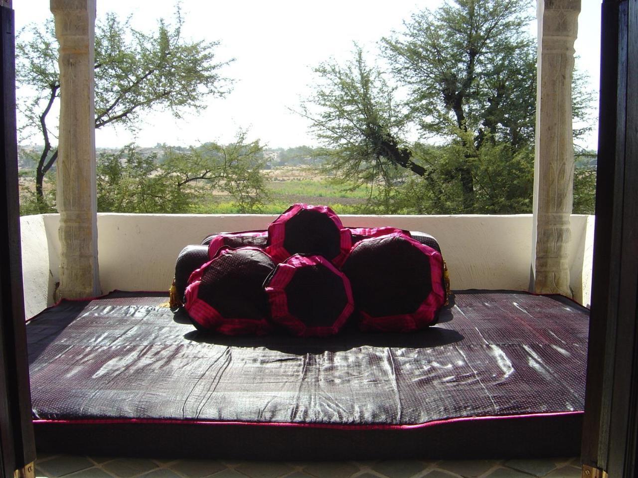 Deogarh Mahal Hotel Devgarh  ภายนอก รูปภาพ