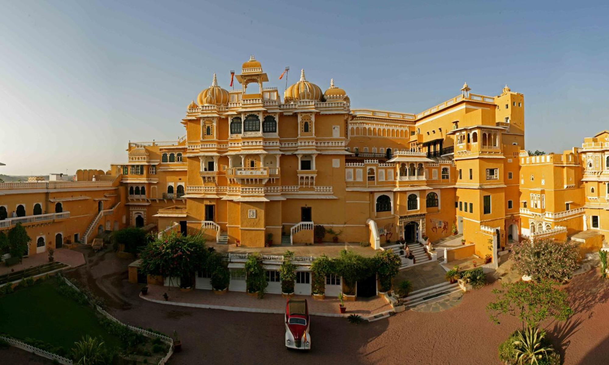 Deogarh Mahal Hotel Devgarh  ภายนอก รูปภาพ