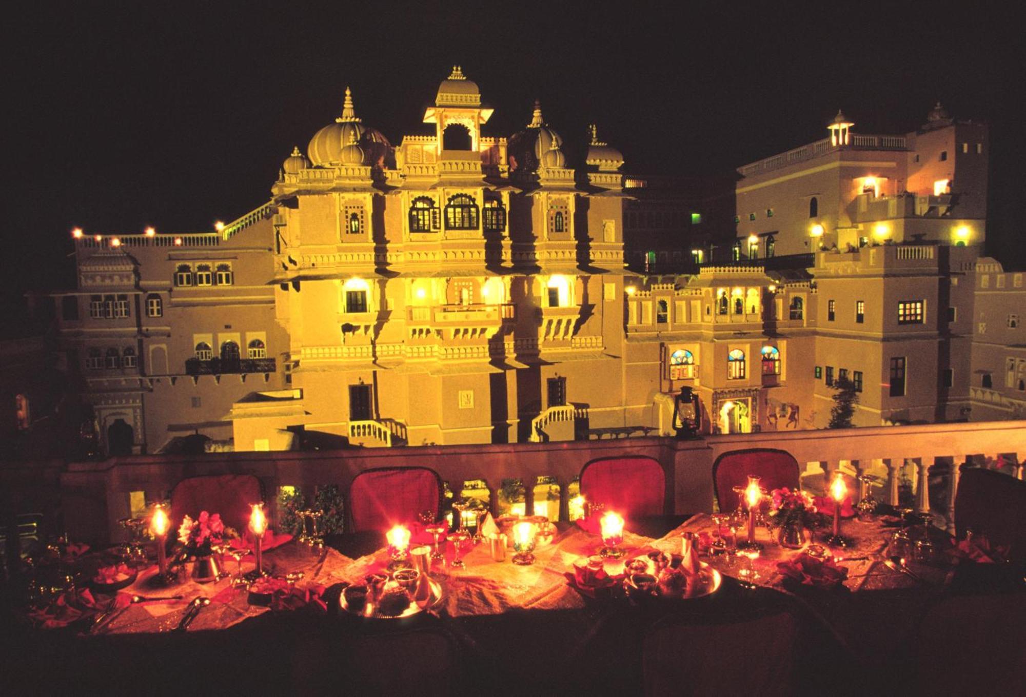 Deogarh Mahal Hotel Devgarh  ภายนอก รูปภาพ