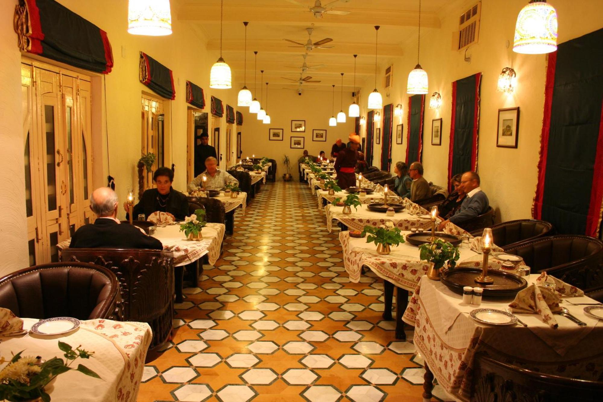 Deogarh Mahal Hotel Devgarh  ภายนอก รูปภาพ